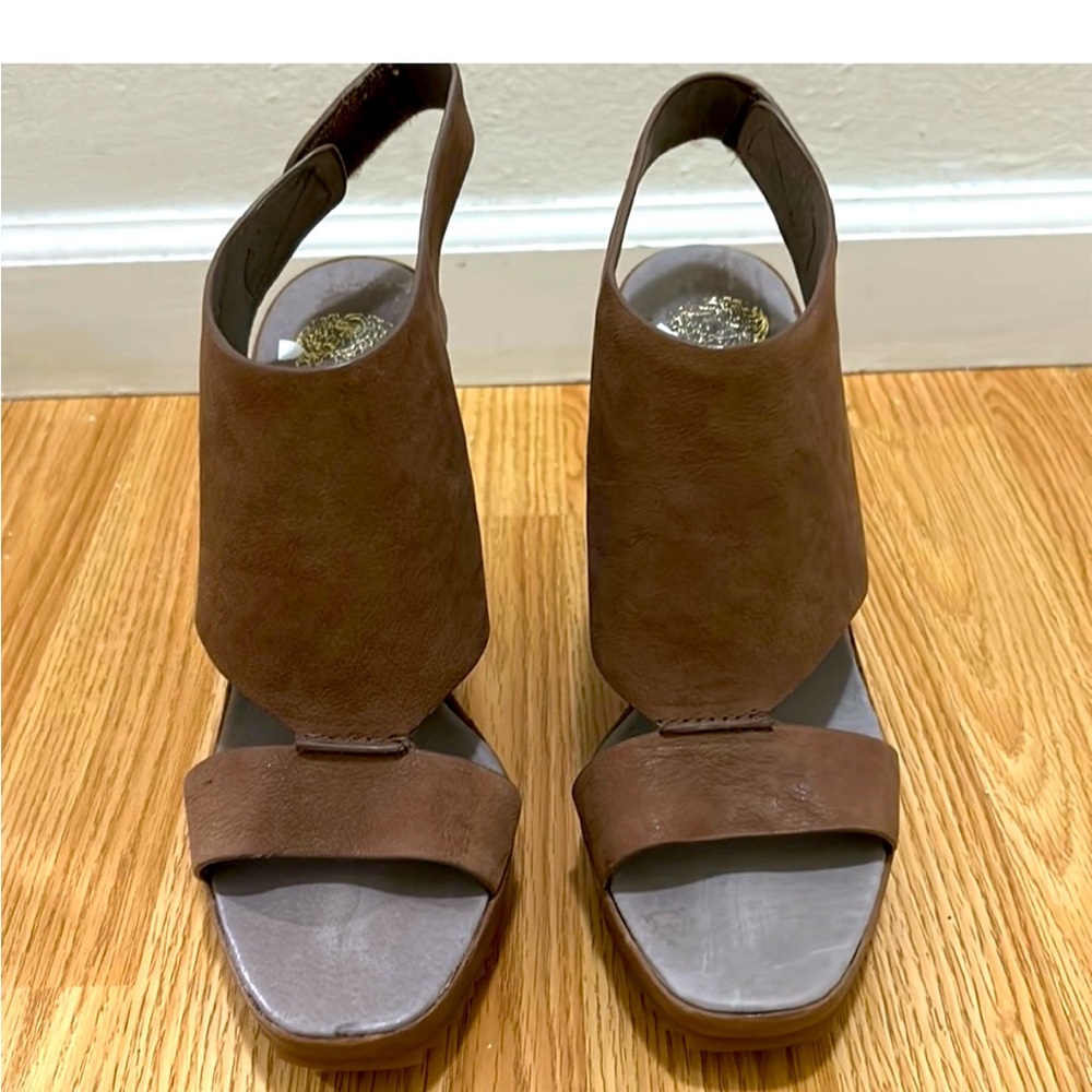 New, never worn Vince Camuto Wedges